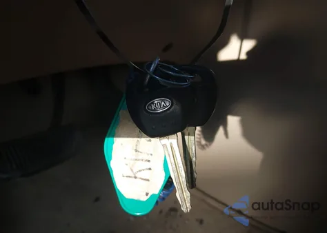 2006 Kia Sedona Ex/Lx z USA, uszkodzony, nr VIN KNDMB233166068410